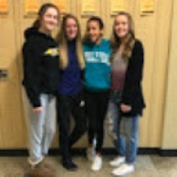 Meet your Posher, Emma - Picture 1 of 1